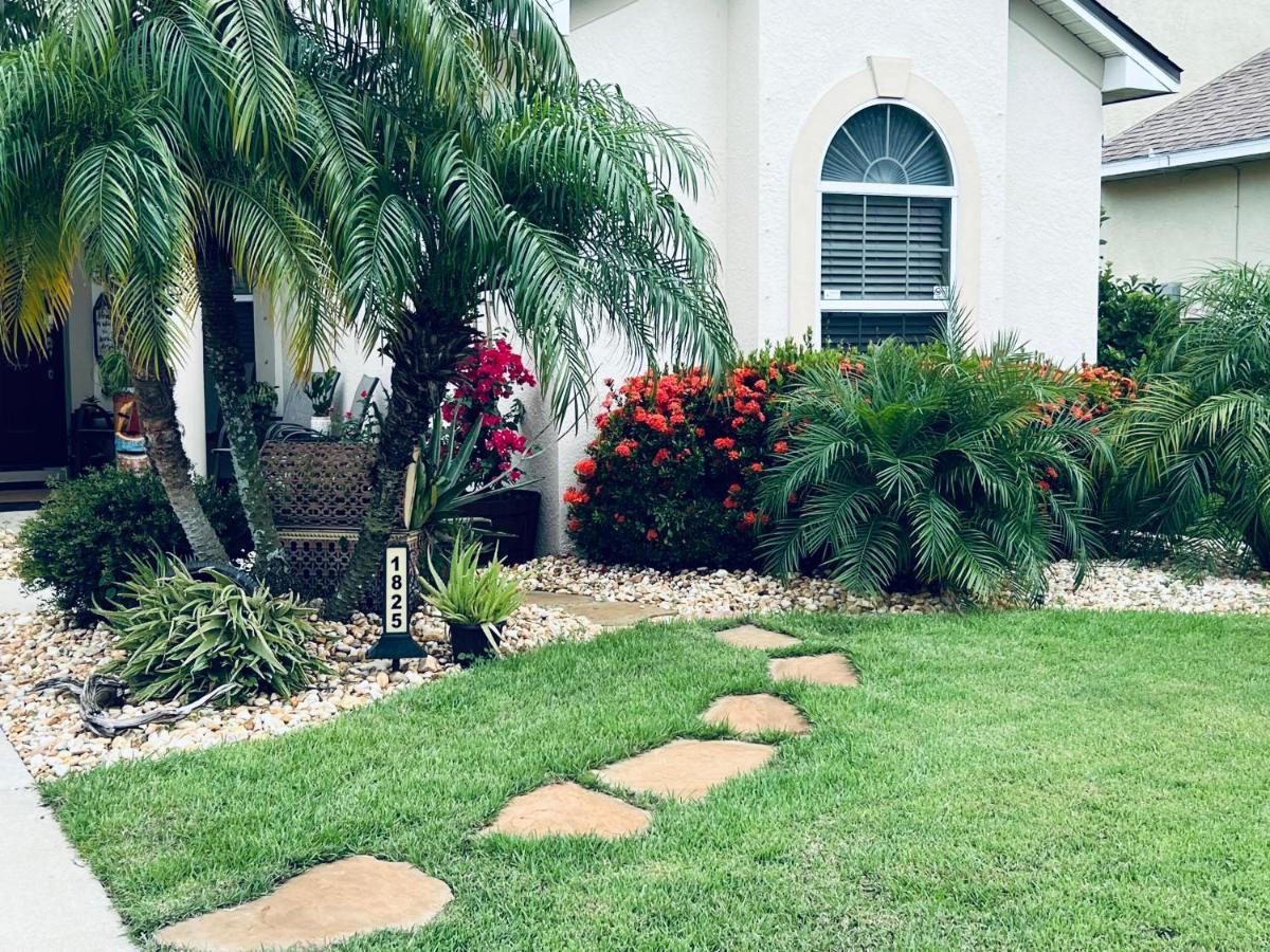 Ruskin Fl Private 2 Bdrm 1 Bath Suite Common Areas Shared With Host And Cat Bagian luar foto