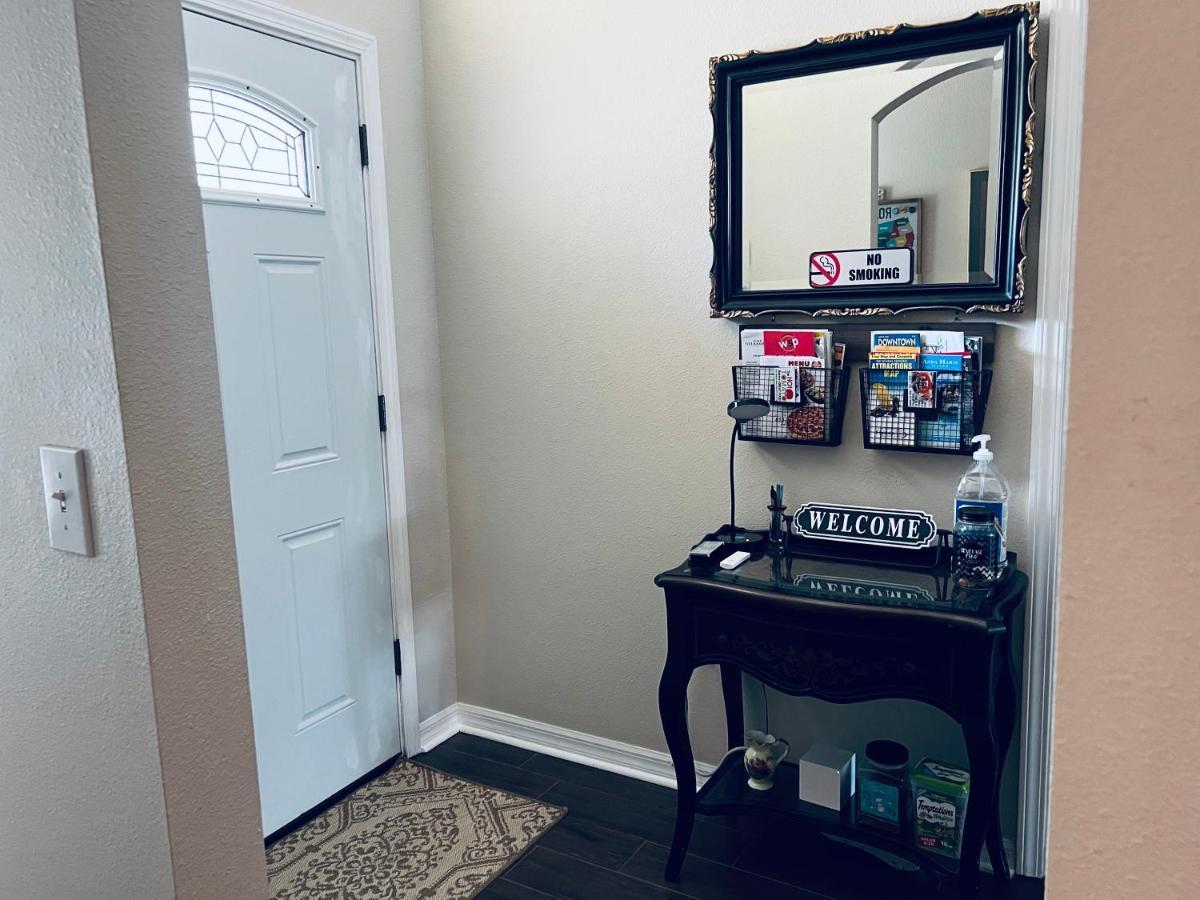 Ruskin Fl Private 2 Bdrm 1 Bath Suite Common Areas Shared With Host And Cat Bagian luar foto